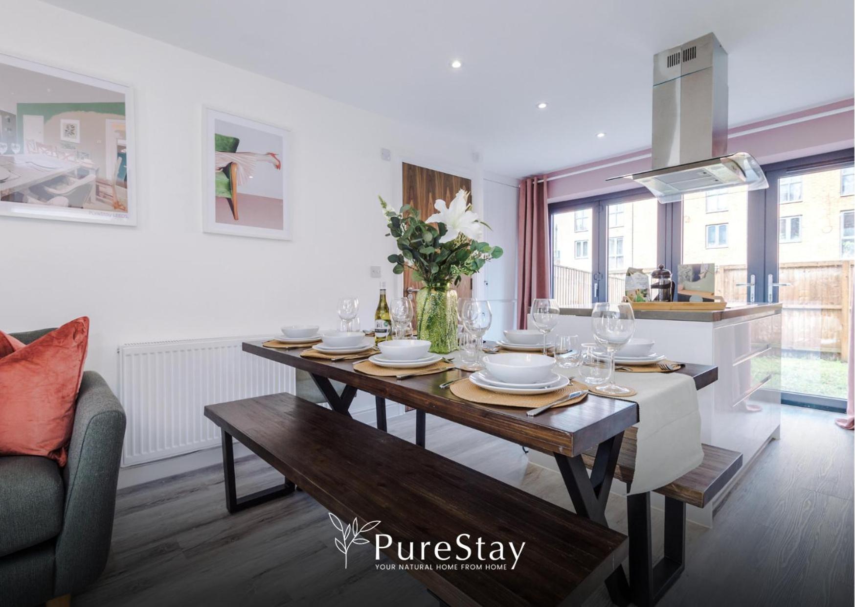 Stunning Five Bedroom Manchester House With Free Parking By Purestay Short Lets & Serviced Accommodation Luaran gambar